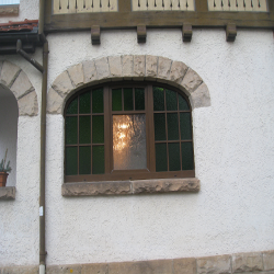 Korbbogenfenster mit Ornament Kathedral Grün und Barrok Glas